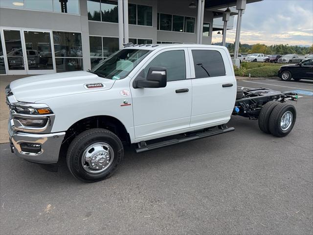 2026 RAM 3500 Chassis RAM 3500 TRADESMAN CREW CAB CHASSIS 4X4 60 CA
