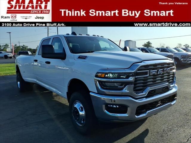 2026 RAM Ram 3500 RAM 3500 TRADESMAN CREW CAB 4X4 8 BOX