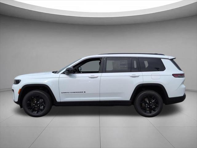2026 Jeep Grand Cherokee L GRAND CHEROKEE L LAREDO ALTITUDE 4X4