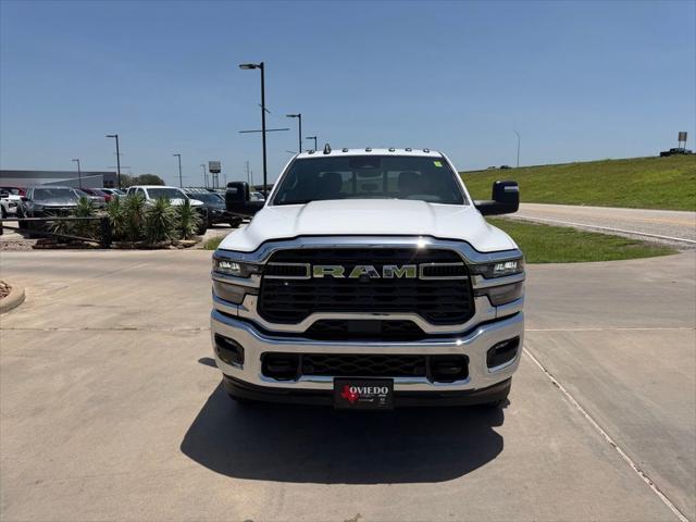 2026 RAM Ram 3500 RAM 3500 TRADESMAN CREW CAB 4X4 8 BOX