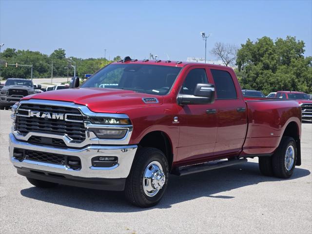 2026 RAM Ram 3500 RAM 3500 TRADESMAN CREW CAB 4X4 8 BOX