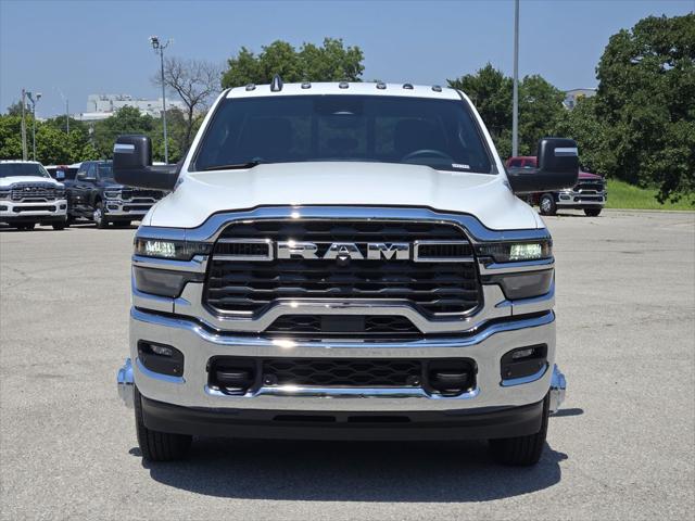 2026 RAM Ram 3500 RAM 3500 TRADESMAN CREW CAB 4X4 8 BOX
