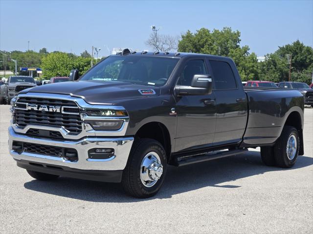 2026 RAM Ram 3500 RAM 3500 TRADESMAN CREW CAB 4X4 8 BOX