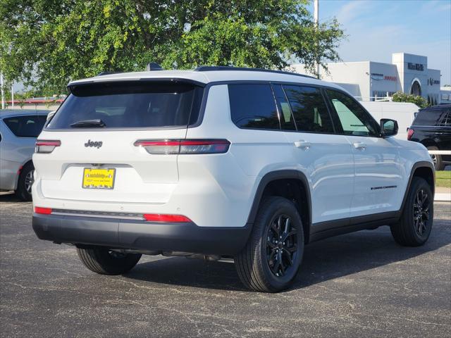 2026 Jeep Grand Cherokee L Altitude 4x2