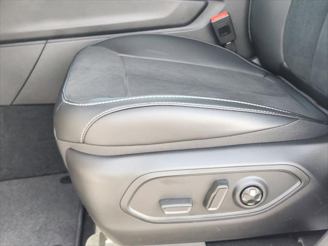 2026 Jeep Grand Cherokee L Altitude 4x2