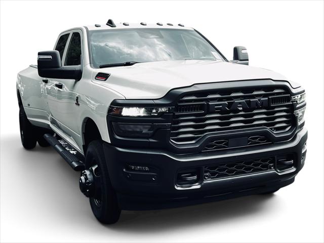 2026 RAM Ram 3500 RAM 3500 TRADESMAN CREW CAB 4X4 8 BOX