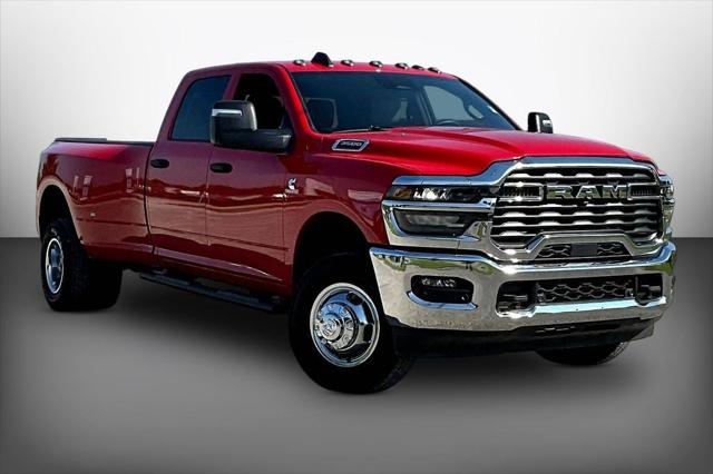 2026 RAM Ram 3500 RAM 3500 TRADESMAN CREW CAB 4X4 8 BOX