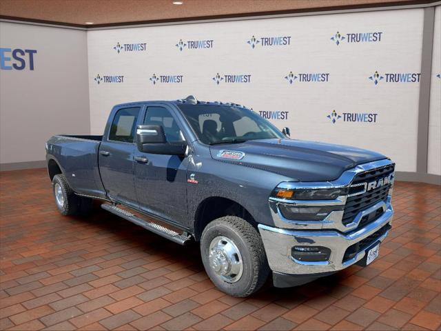 2026 RAM Ram 3500 RAM 3500 TRADESMAN CREW CAB 4X4 8 BOX
