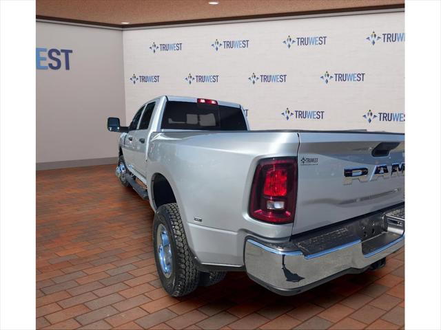 2026 RAM Ram 3500 RAM 3500 TRADESMAN CREW CAB 4X4 8 BOX