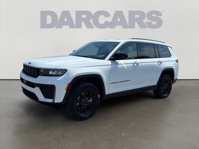 2026 Jeep Grand Cherokee L GRAND CHEROKEE L LAREDO ALTITUDE 4X4