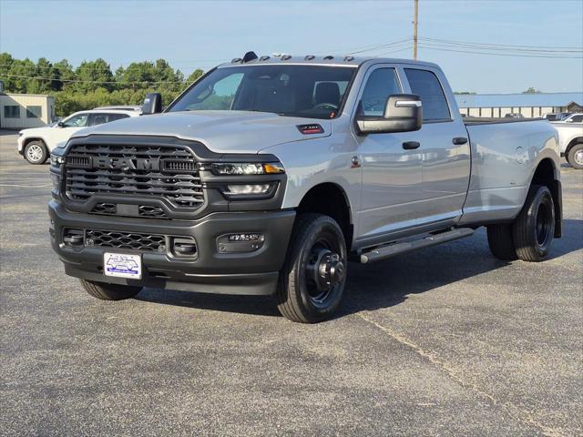 2026 RAM Ram 3500 RAM 3500 TRADESMAN CREW CAB 4X4 8 BOX