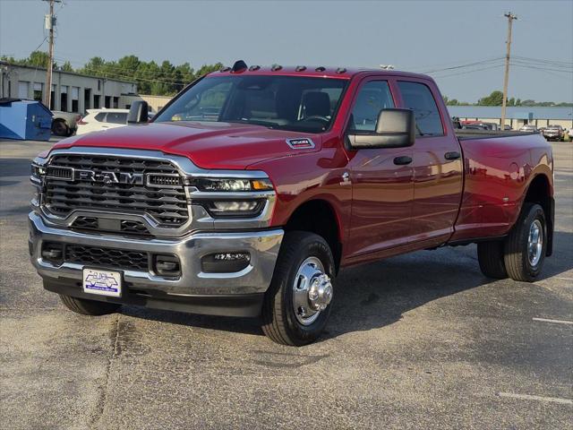 2026 RAM Ram 3500 RAM 3500 TRADESMAN CREW CAB 4X4 8 BOX