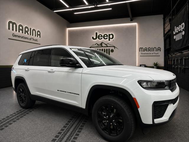 2026 Jeep Grand Cherokee L GRAND CHEROKEE L LAREDO ALTITUDE 4X4