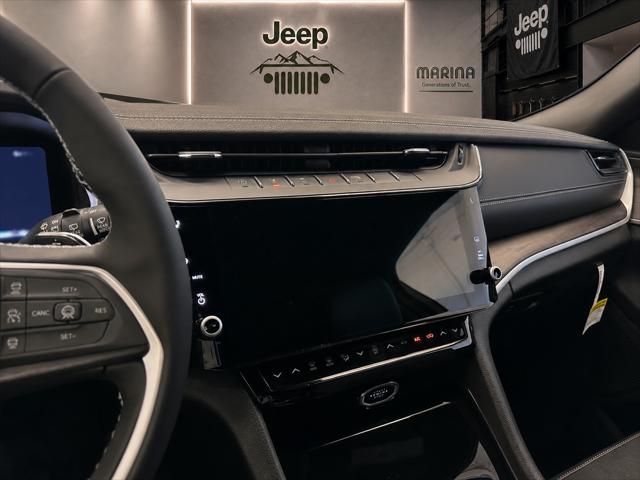 2026 Jeep Grand Cherokee L GRAND CHEROKEE L LAREDO ALTITUDE 4X4