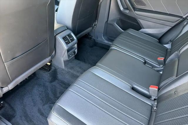 2024 Volkswagen Tiguan 2.0T SE R-Line Black