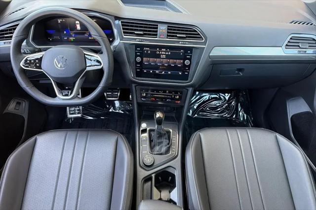2024 Volkswagen Tiguan 2.0T SE R-Line Black