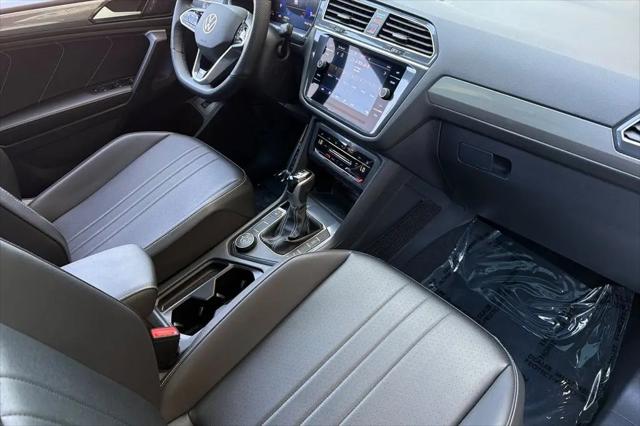2024 Volkswagen Tiguan 2.0T SE R-Line Black