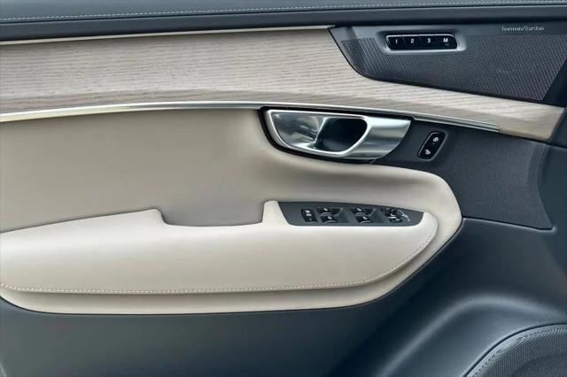 2026 Volvo XC90 Plus, B6 AWD Gas (mild hybrid), Gasoline, Bright, 7 Seats