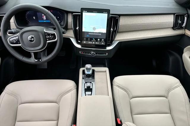 2026 Volvo XC90 Plus, B6 AWD Gas (mild hybrid), Gasoline, Bright, 7 Seats