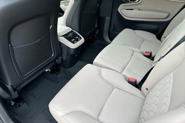 2026 Volvo XC90 Plus, B6 AWD Gas (mild hybrid), Gasoline, Bright, 7 Seats
