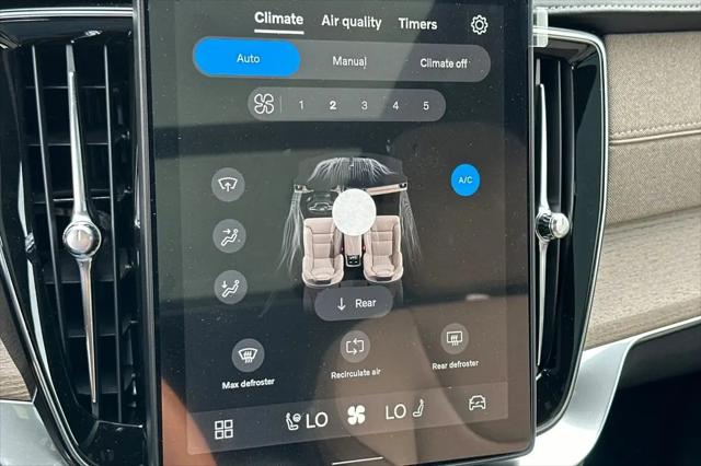 2026 Volvo XC90 Plus, B6 AWD Gas (mild hybrid), Gasoline, Bright, 7 Seats