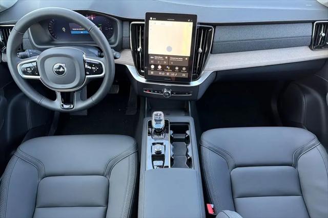 2026 Volvo XC90 Plug-In Hybrid Plus, T8 AWD, Electric/Gasoline, Bright, 7 Seats