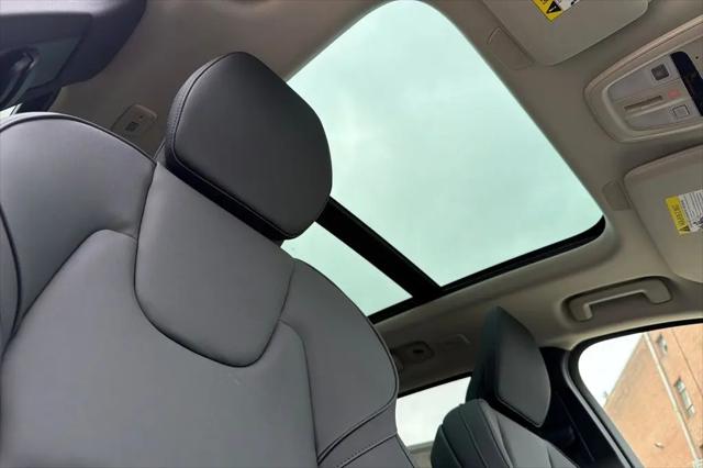 2026 Volvo XC90 Plus, B5 AWD Gas (mild hybrid), Gasoline, Bright, 7 Seats