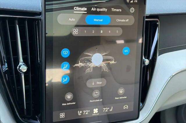 2026 Volvo XC60 B5 Ultra