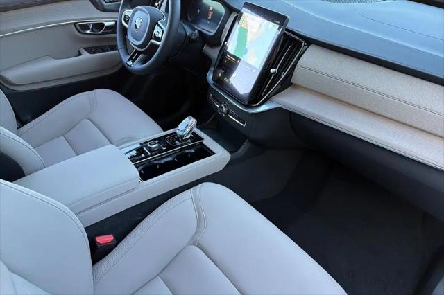2026 Volvo XC90 Plus, B5 AWD Gas (mild hybrid), Gasoline, Bright, 7 Seats