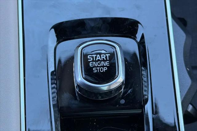 2026 Volvo XC90 Plus, B5 AWD Gas (mild hybrid), Gasoline, Bright, 7 Seats