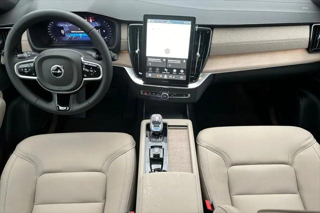 2026 Volvo XC90 Plus, B5 AWD Gas (mild hybrid), Gasoline, Bright, 7 Seats