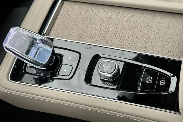 2026 Volvo XC90 Plus, B5 AWD Gas (mild hybrid), Gasoline, Bright, 7 Seats