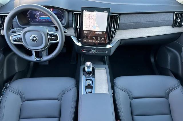2026 Volvo XC90 Plus, B5 AWD Gas (mild hybrid), Gasoline, Bright, 7 Seats