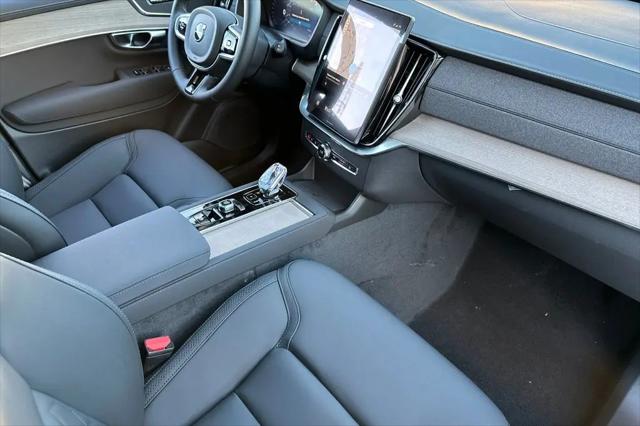 2026 Volvo XC90 Plus, B5 AWD Gas (mild hybrid), Gasoline, Bright, 7 Seats