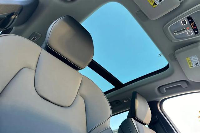 2026 Volvo XC90 Plus, B5 AWD Gas (mild hybrid), Gasoline, Bright, 7 Seats