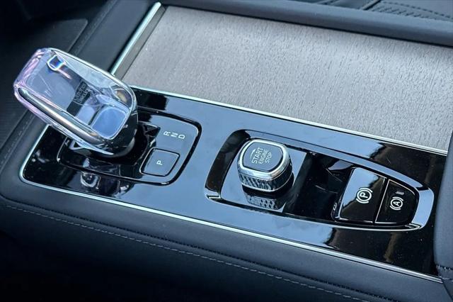 2026 Volvo XC90 Plus, B5 AWD Gas (mild hybrid), Gasoline, Bright, 7 Seats
