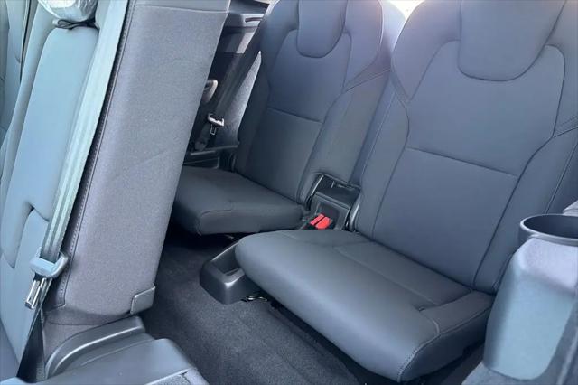 2026 Volvo XC90 Plus, B5 AWD Gas (mild hybrid), Gasoline, Bright, 7 Seats