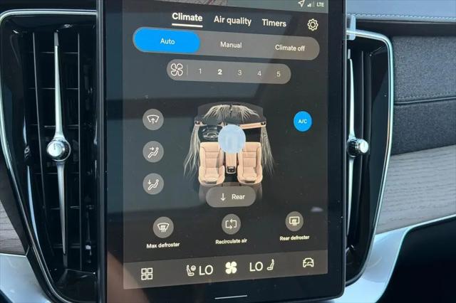 2026 Volvo XC90 Plus, B5 AWD Gas (mild hybrid), Gasoline, Bright, 7 Seats