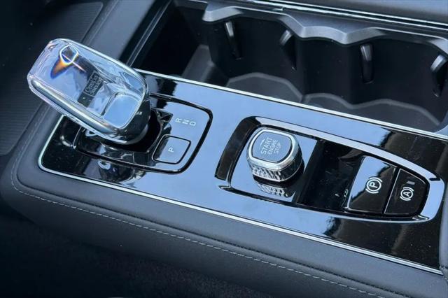 2026 Volvo XC90 Plus, B5 AWD Gas (mild hybrid), Gasoline, Bright, 7 Seats