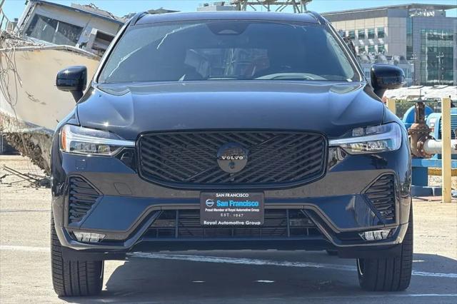 2026 Volvo XC60 B5 Ultra Black Edition