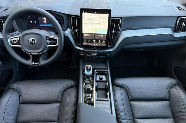2026 Volvo XC60 B5 Ultra Black Edition