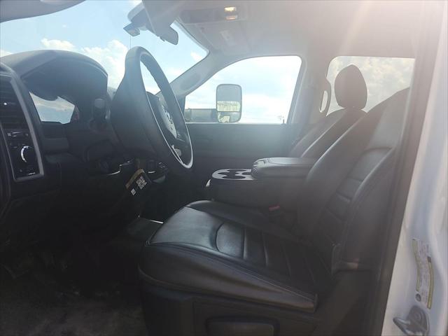 2017 Ram 3500 Tradesman Crew Cab 4x4 8' Box