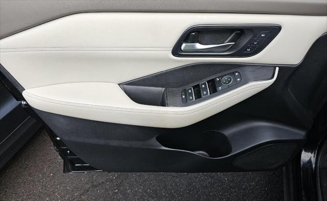 2023 Nissan Rogue SL Intelligent AWD