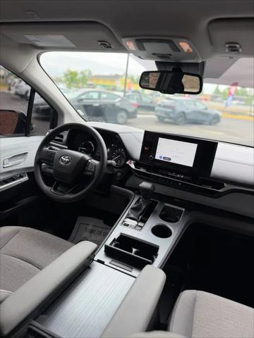 2026 Toyota Sienna LE