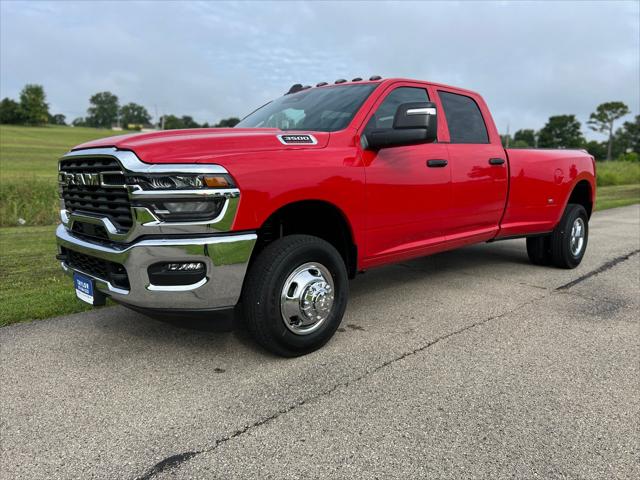 2026 RAM Ram 3500 RAM 3500 TRADESMAN CREW CAB 4X4 8 BOX