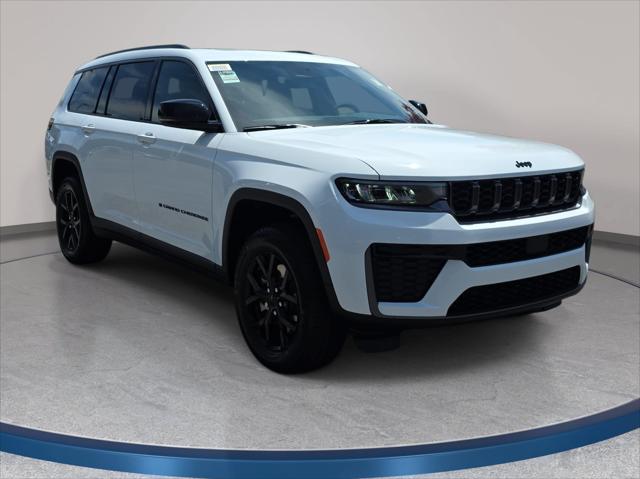 2026 Jeep Grand Cherokee L GRAND CHEROKEE L LAREDO ALTITUDE 4X4