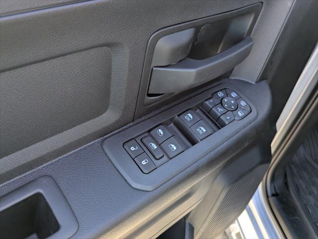 2026 Ram 2500 Black Express Crew Cab 4x4 6'4" Box