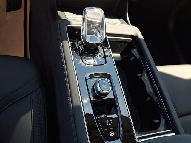 2026 Volvo XC90 Core, B5 AWD Gas (mild hybrid), Gasoline, Bright, 7 Seats