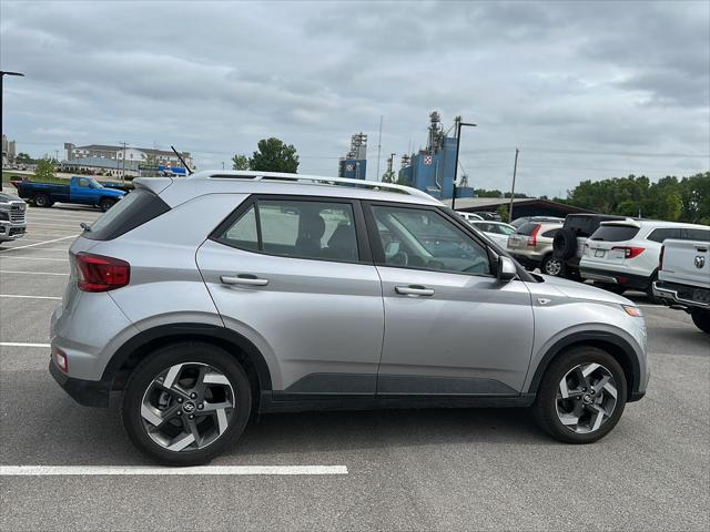 2023 Hyundai Venue SEL