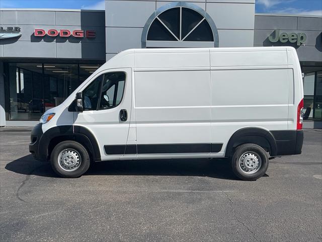 2026 Ram ProMaster Cargo Van Tradesman High Roof 136 WB w/Pass Seat